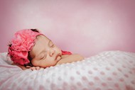 粉色可爱女婴儿宝宝睡觉图片大全