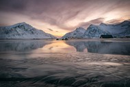 冬季挪威罗弗敦海雪山风光写真图片大全