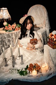 亚洲美女洛丽塔风格婚纱摄影图片