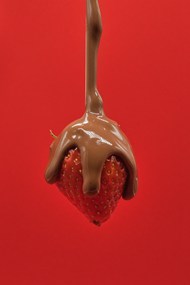 巧克力草莓动感写真图片下载