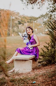 欧美户外紫色连衣裙美女摄影精美图片