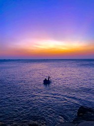 唯美紫色黄昏大海风光写真精美图片