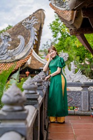 越南绿色奥黛美女摄影精美图片