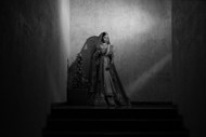 黑白电影风格印度新娘美女传统婚纱精美图片