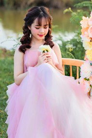 粉色小清新美女婚纱摄影图片下载