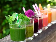 五颜六色健康蔬菜果汁图片下载