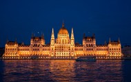 布达佩斯城市建筑夜景高清图片