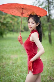 亚洲极品红衣女郎诱惑西西人体高清图片