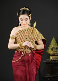 亚洲柬埔寨传统服饰美女摄影图片下载