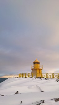 冬季雪地眺望台建筑写真图片下载