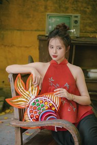 亚洲性感中国风盘发美女摄影精美图片