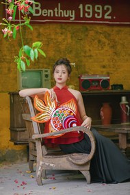 越南古典女孩摄影写真高清图片