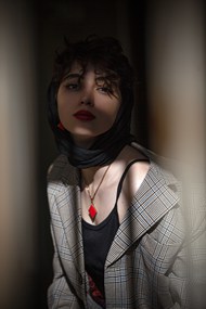 伊朗光影艺术质感美女摄影写真高清图片