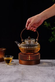 养生玻璃壶煮茶写真高清图片
