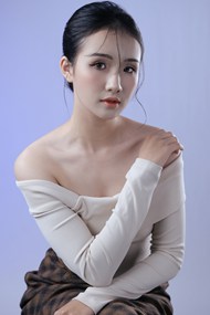 亚洲性感一字肩美女人体摄影艺术写真高清图片
