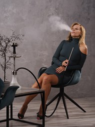 性感抽烟美女诱惑人体摄影写真图片