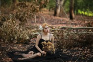 性感森林风丝袜美女人体模特摄影图片下载