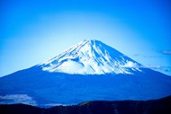 冬季日本富士山风景写真图片
