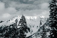 冬季阿尔卑斯山雪山山脉风光写真高清图片