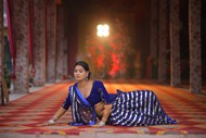尼泊尔传统服饰舞蹈美女写真精美图片