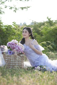 春天户外清新新娘婚纱摄影图片