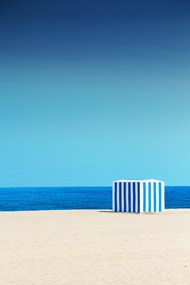 夏日白色沙滩蓝色大海写真高清图片