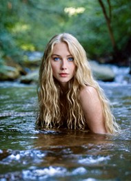 山野溪流性感湿身诱惑美女人体写真高清图片