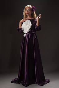 欧美优雅气质紫色连衣裙美女写真图片下载