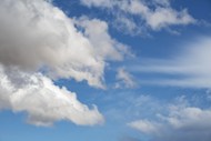 蓝色天空卷积云背景精美图片
