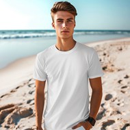 夏日海边沙滩年轻帅气白T恤帅哥精美图片