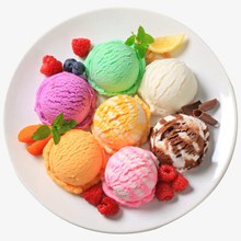 一盘彩色的冰淇淋psd素材